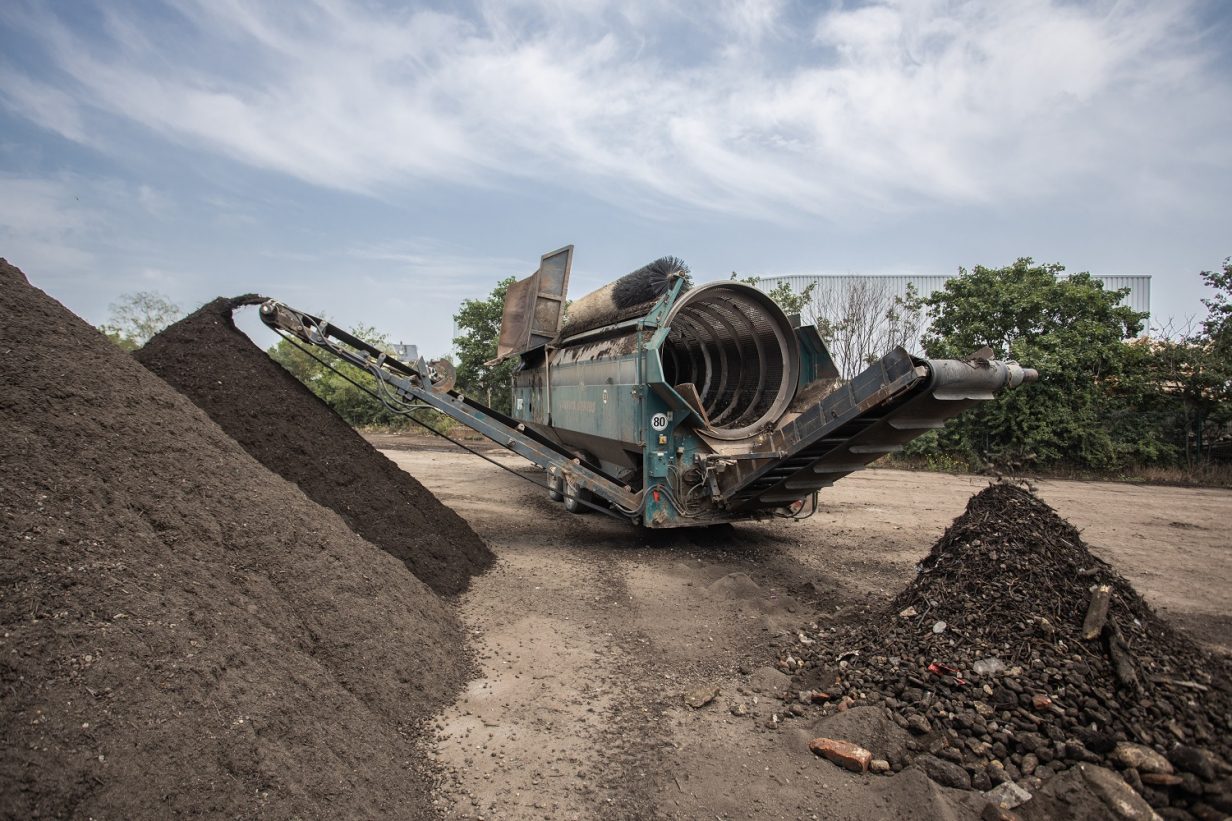 Humuswirtschaft HWK - Leistungen - Erden-Transport